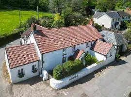 Bullcroft - 6 Bedroom House - Oxwich