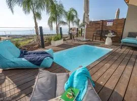 נוף 26 - סוויטות עם בריכה פרטית