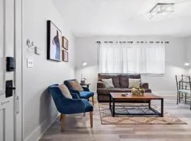 Modern 2BR Retreat in the Heart of Lakewood