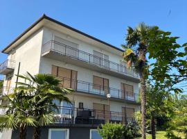 Apartments Penko Lovran，位于洛夫兰的酒店