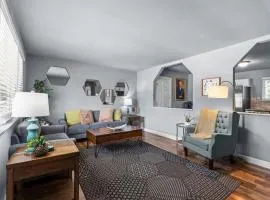 3 Bedroom House with Firepit St. Peters, MO