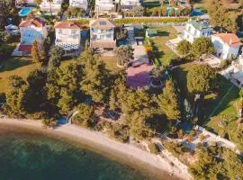 Villa Sapphire BeachFront Eretria