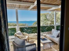Mobile-home magnifique vue mer camping 4 etoiles，位于圣拉斐尔的酒店