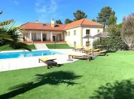 Holiday Home Casa Cegonha by Interhome