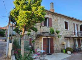 Deux pièces tout confort Monacia d'Aullène，位于莫纳奇亚道勒内的酒店