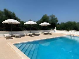 Malvischi Guesthouse - Garden & Pool，位于阿尔贝罗贝洛的酒店