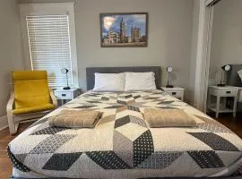 Luxury Stay in Montrose- Parma _ the Italian Plaza
