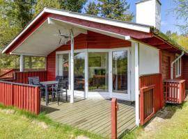 2 Bedroom Gorgeous Home In Hjørring，位于约灵的酒店