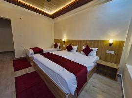 Hotel Aashirwad，位于Chamoli的酒店