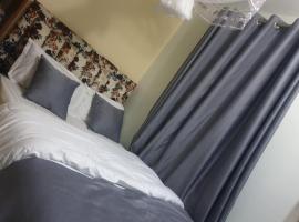 Eden Park Lounge，位于Kitengela 的酒店