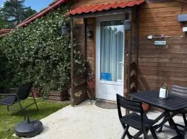 Chalet de campagne en Dordogne avec piscine