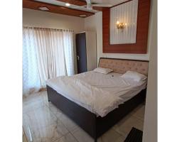 Tanishq Resort，位于Murūd的酒店