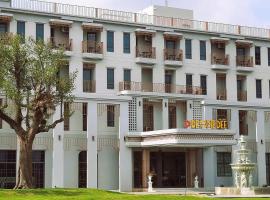 Hotel De One Dee，位于Ban Phaet的酒店