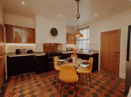 Rigg House - Ideal for Contractors 2 bed 2 bathrooms sleeps 6 free parking