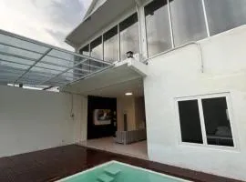 Java Seven Villas