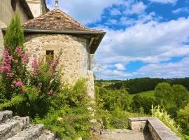 Maison Acacia - Charmant gîte avec vue panoramique au sommet d'une colline