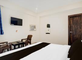 OYO 83385 Hotel Blue Stone，位于Civil Lines的酒店