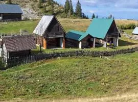 Etno katun Mokra