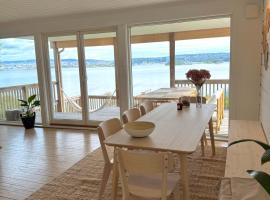 Cherfull 2 bedrooms，位于Oksval的酒店