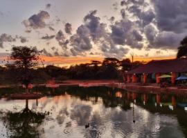 Rondevue Game Lodge，位于沃姆巴斯的酒店