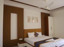 SRB Hotels，位于蒂鲁帕蒂的酒店