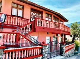 Villa Đuričić 200m od mora，位于代诺维奇的酒店