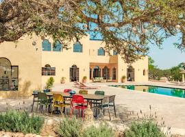 Villa Swira Beldi, Essaouira, piscine chauffée et services，位于Aït Imouni的酒店