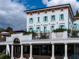 Gardone Palace Hotel，位于加尔多内-里维耶拉的酒店