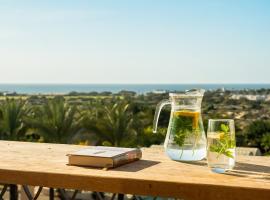 פנטהאוס מול הים - Sea side Caesarea，位于凯撒利亚的酒店