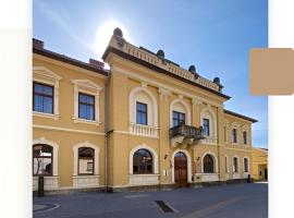 Mádi Kúria Hotel és Rendezvényközpont，位于马德的酒店