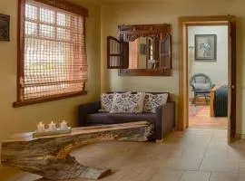 LIGHTHOUSE STUDIO APARTMENT and SNUG