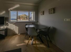 Bright flat with stunning view!