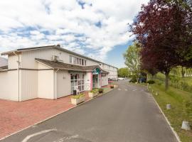 FASTHOTEL ROISSY CDG SUD - Claye Souilly，位于克莱苏伊的酒店