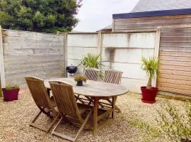 Head to Criel Plage Private Parking & Terrace