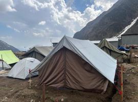 Kedarnath base camp，位于Kedārnāth的酒店