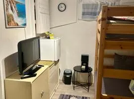 Double Room P1, 1-2 beds, 10qm, Check-in 4PM - 5AM