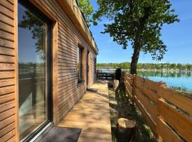 Sea-Lodge, direkt am See, Tiny House，位于德绍的酒店