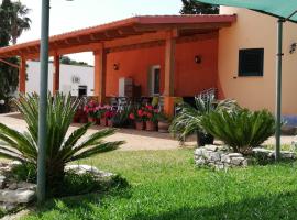 Agriturismo Il Pavone，位于托雷拉皮罗的酒店