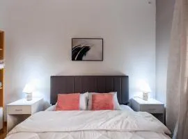 Aiolos Elegant retro suite in GLYFADA centre