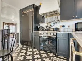 Hillside Hacienda- 4 Blocks to Downtown Paso