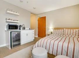 Convenient Studio Stay Easy Access to Twin Cities