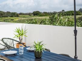 Casa do Mar - Almograve - Magnífico terraço com vista para o campo，位于阿尔莫格拉维的酒店