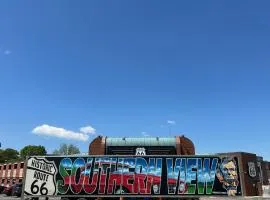 Route 66 Hotel, Southern View, Illinois