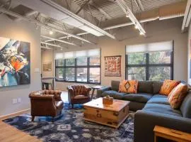 Luxury in the Heart of Historic Downtown Santa Fe 1050 Sq Ft