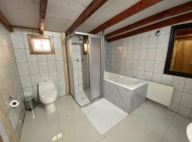 Hotel La Araucaria，位于El Cerrillo的酒店