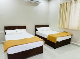 Maheshwari Bhakt Niwas And Homestay，位于Tuljapur的酒店