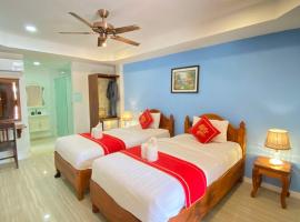 Luang Prabang Golden Lotus Villa River View，位于琅勃拉邦的酒店