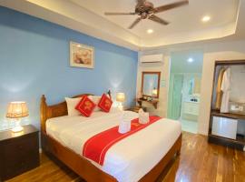 Luang Prabang Golden Lotus Villa River View，位于琅勃拉邦的酒店