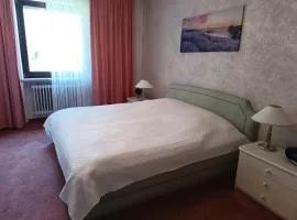 Nichtraucher-Zimmer, mit Sonnenaufgang, Kühlschrank, Ventilator und ruhiger Innenhof Obergeschoss bei Koberstein