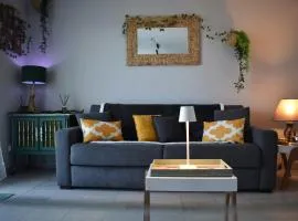 Studio Terrasse entre ville et port